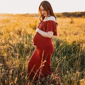 Maternity dress for photo shoots or baby shower